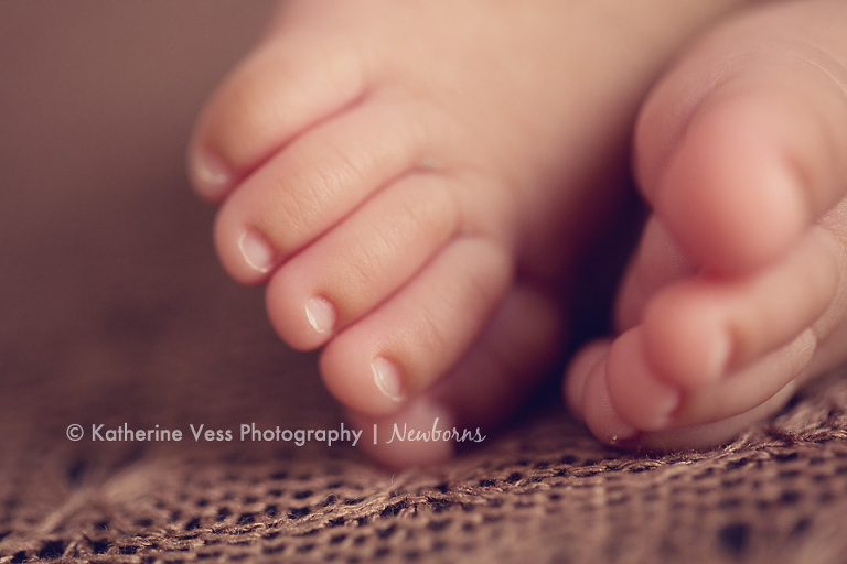 newborn toes