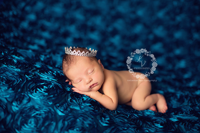 newborn with crown