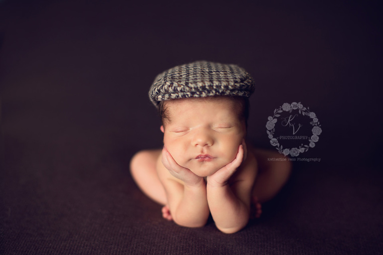 froggie newborn pose