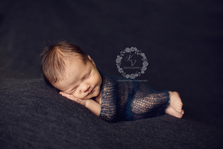 snuggle newborn pose