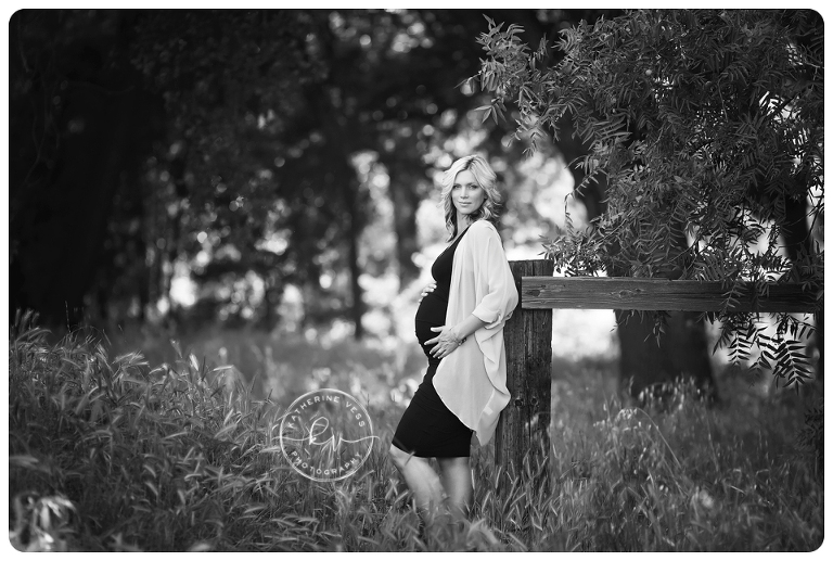 black and white maternity, beautiful maternity session, sacramento maternity photographer